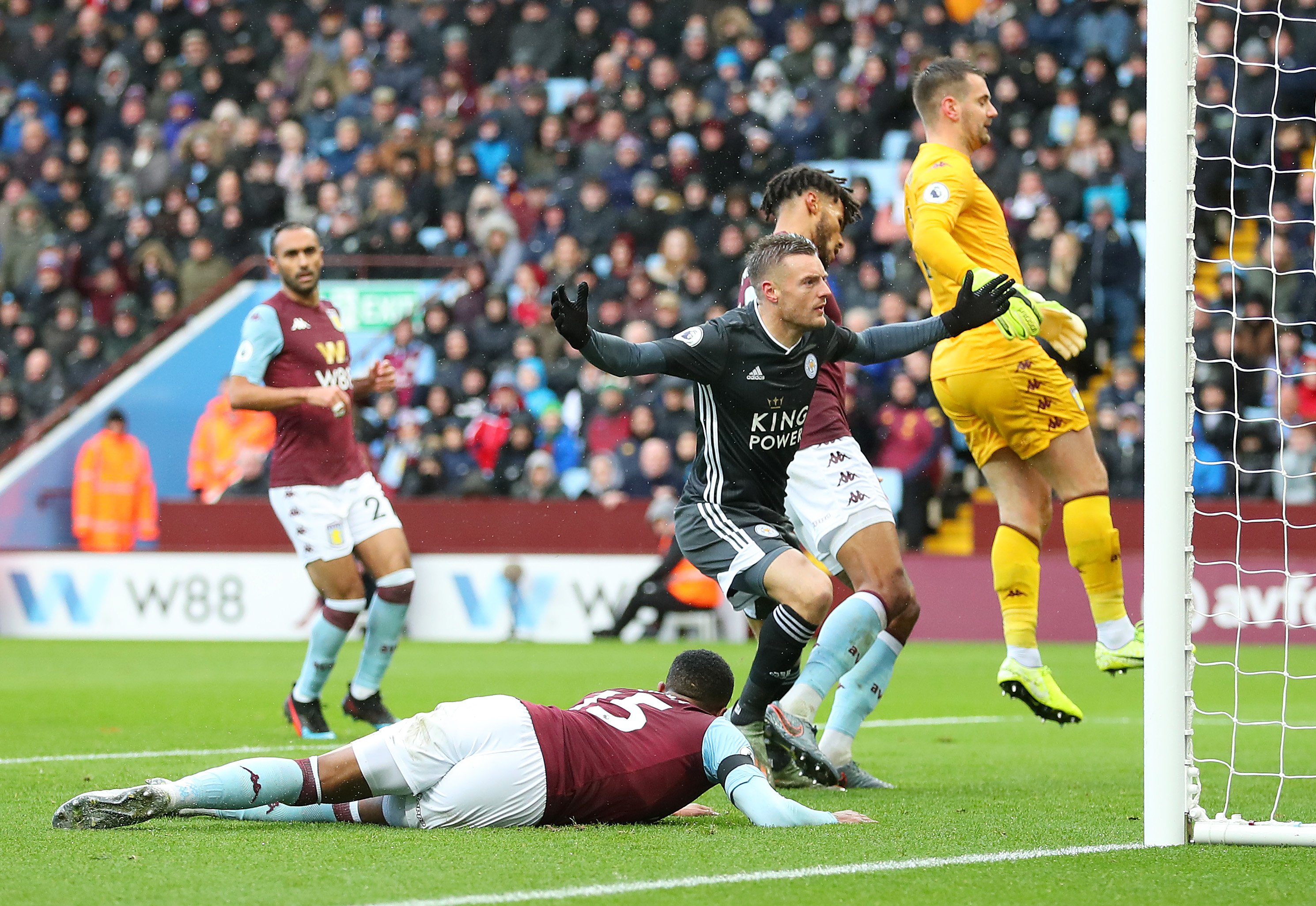 队中发挥着 队中发挥着